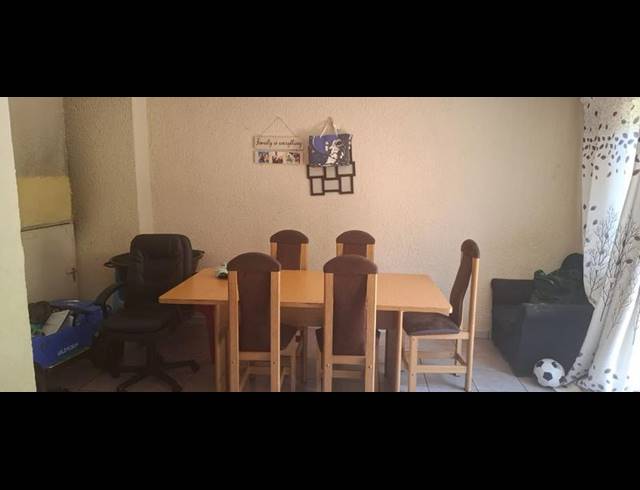 2 BEDROOM PROPERTY TO RENT IN DORANDIA